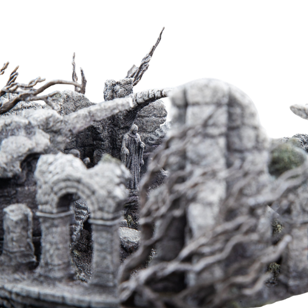 Lord of the Rings — Weathertop Environment Statue (Limited Edition of 1,000) — Pre-Order