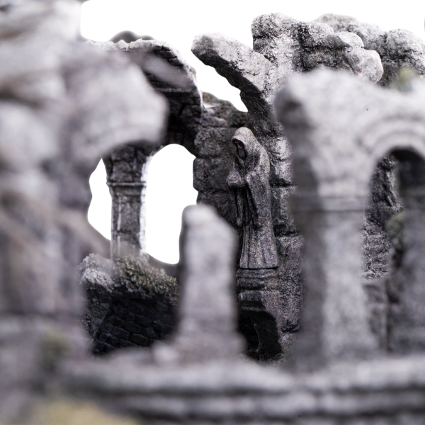 Lord of the Rings — Weathertop Environment Statue (Limited Edition of 1,000) — Pre-Order