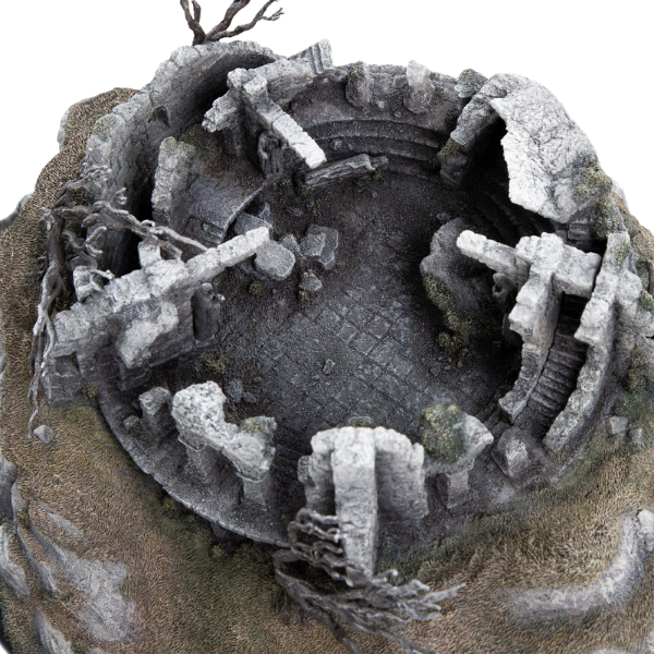 Lord of the Rings — Weathertop Environment Statue (Limited Edition of 1,000) — Pre-Order