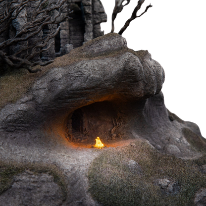 Lord of the Rings — Weathertop Environment Statue (Limited Edition of 1,000) — Pre-Order