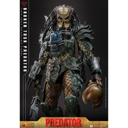 Alien vs. Predator — Broken Tusk Predator 1/6 Figure (Hot Toys) — Pre-Order