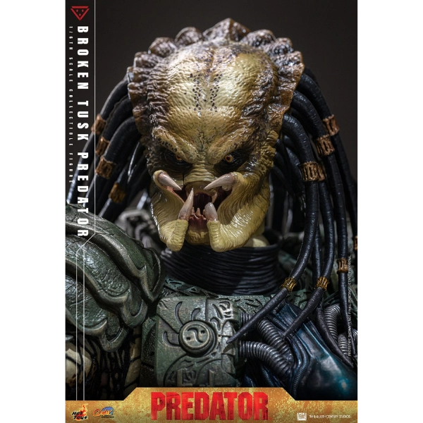 Alien vs. Predator — Broken Tusk Predator 1/6 Figure (Hot Toys) — Pre-Order