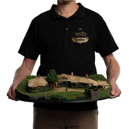 Lord of the Rings — The Green Dragon Inn Environment Statue (Weta Workshop, Limited Edition of 600)