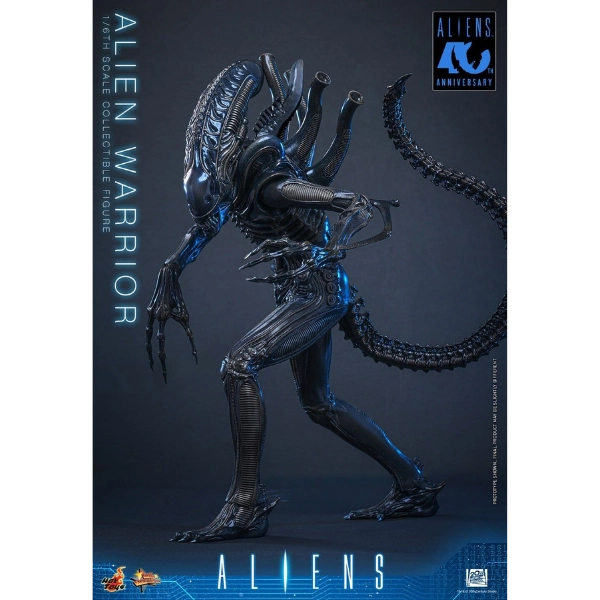 Hot Toys — Alien Warrior 1/6 Figure (Alien, Aliens 40th Anniversary)