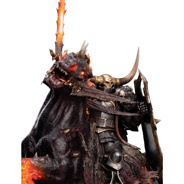 Warhammer: Age of Sigmar — Archaon the Everchosen 1/10 Scale Statue (Weta Workshop, Limited Edition of 650) — Pre-Order