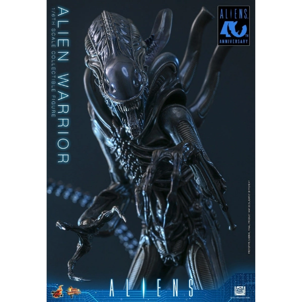 Hot Toys — Alien Warrior 1/6 Figure (Alien, Aliens 40th Anniversary)