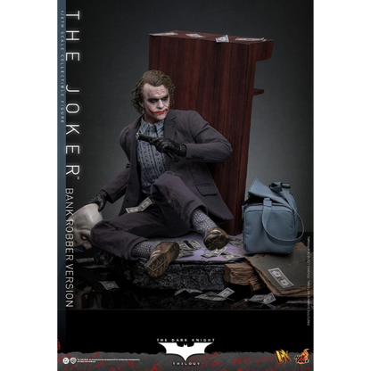 DC Comics — The Joker (Bank Robber Version) 1/6 Figure (Hot Toys, The Dark Knight) — Pre-Order