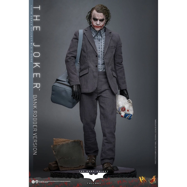 DC Comics — The Joker (Bank Robber Version) 1/6 Figure (Hot Toys, The Dark Knight) — Pre-Order