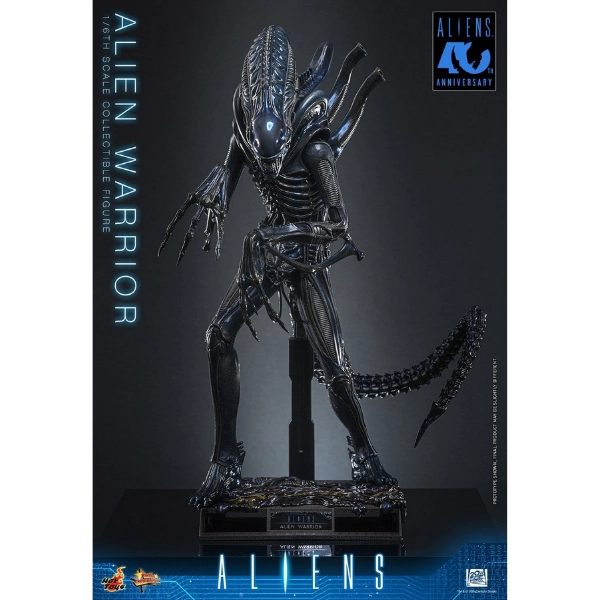 Hot Toys — Alien Warrior 1/6 Figure (Alien, Aliens 40th Anniversary)