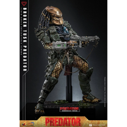 Alien vs. Predator — Broken Tusk Predator 1/6 Figure (Hot Toys) — Pre-Order