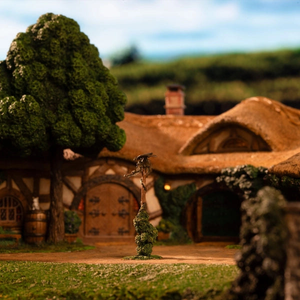 Lord of the Rings — The Green Dragon Inn Environment Statue (Weta Workshop, Limited Edition of 600)