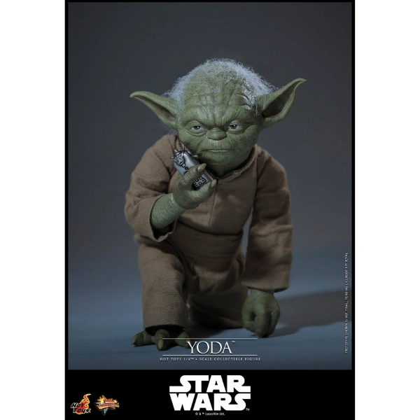 Star Wars — Yoda 1/6 Figure (Hot Toys, Revenge of the Sith) — Pre-Order