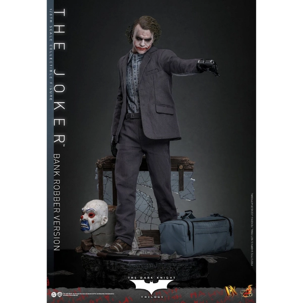 DC Comics — The Joker (Bank Robber Version) 1/6 Figure (Hot Toys, The Dark Knight) — Pre-Order