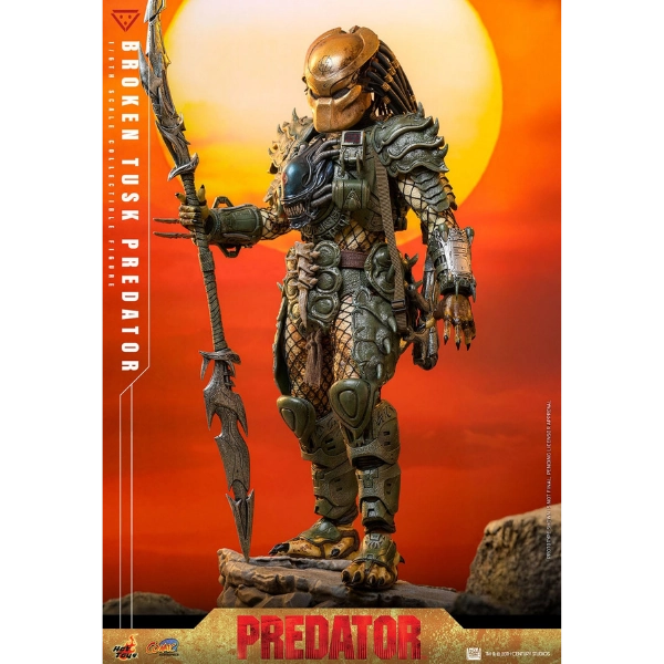 Alien vs. Predator — Broken Tusk Predator 1/6 Figure (Hot Toys) — Pre-Order