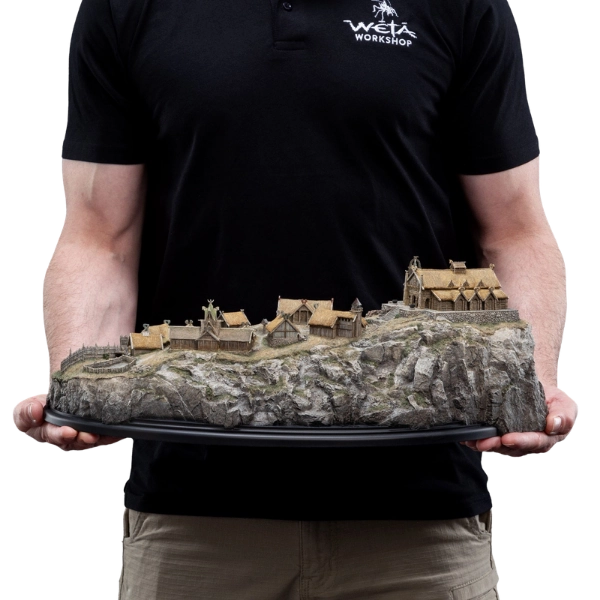 Lord of the Rings — Edoras Limited Edition Statue (Weta Workshop)