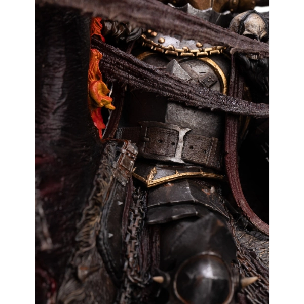 Warhammer: Age of Sigmar — Archaon the Everchosen 1/10 Scale Statue (Weta Workshop, Limited Edition of 650) — Pre-Order